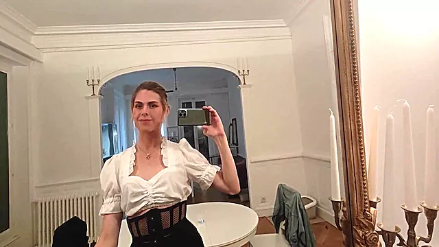 Une Fille De Tinder Vient Chez Moi Pour Me Sucer - French Min
