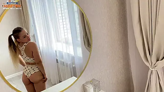 Amatorka Blond, Amatorskie Fotki Małego Penisa, Duzy I Maly Fiut, Laski Z Duzym Kutasem