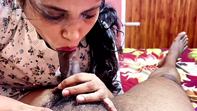 Deepthroat Amatør, Store Bryster Deepthroat, Store Bryster, Hård Blowjob, Kone Sutter Pik