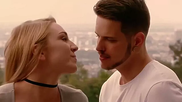 Große Tittenfick, Interracial Blond Busty, Grosser Naturbusen Draussen, Blonde Möpse, Blond Interracial