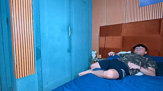 Buat Muka, Duduk Muka