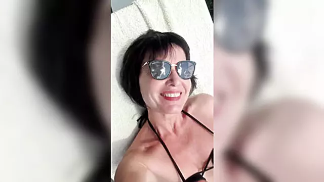 Squirting, Bdsm Squitring, Masturbazione A Casa, Masturbazione Schizzi, Masturbazione All'aperto