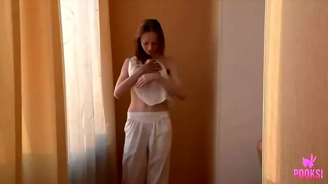 Spreizen Solo, Mädchen Arsch Solo, Auf Teen Arsch Wichsen, Sperma Im Höschen, Natürliche Pussy