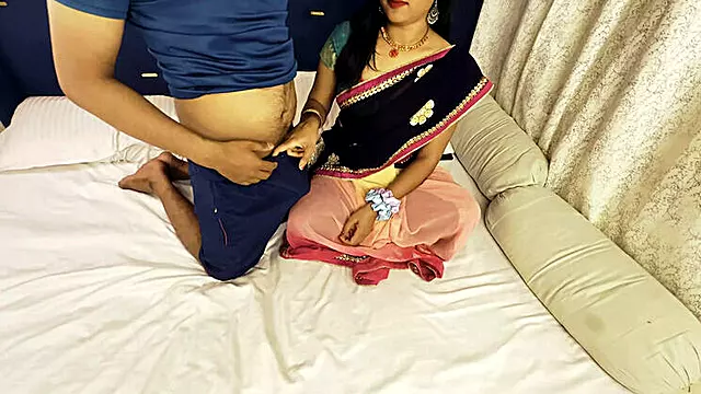 Desi Bhabhi Mahi 2224 Gives Hot Blowjob & Takes Cum in Mouth - Indian Homemade Sex