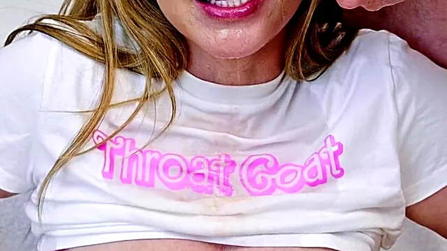 Grosse Busen Facial, Grosser Naturbusen Draussen, Milf Blasen, Tief, Deepthroad Facefuck, Kehlenfick Facial