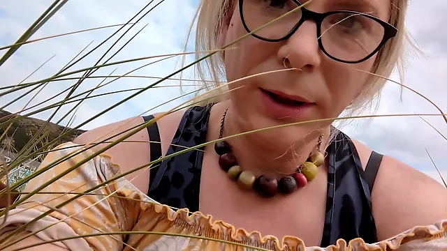 Spiaggia Amatoriale, Outdoor Amateur, Pissing Amatoriale, Sborrata In Spiaggia, Cum In Blondes