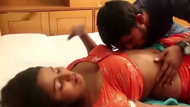 हिंदी सेक्सी पिक्चर साड़ी वाली हिंदी में साड़ी वाली की सेक्सी, भारतीय पत्नी बहुत सुंदर