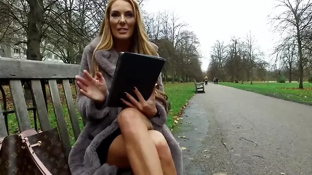 Strømper Milf, Amatør Med Store Bryster, Fransk Lingerie, Fransk Amatører, Lingeri Milf, Big Tit Lingeri