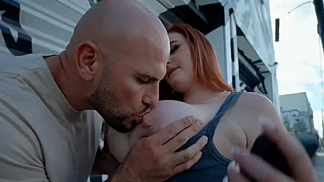 Dikke Tieten Tiener, Grote Tieten, Monster Lul, Pik Tussen Dike Tieten, Geneukt Door Pornoster