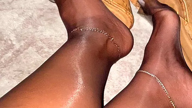 Gozadas Meias Finas, Pés Mais Bonitos, Podolatria, Pés Solas, Masturbaçao Com Fetishe, Punheta Namorada