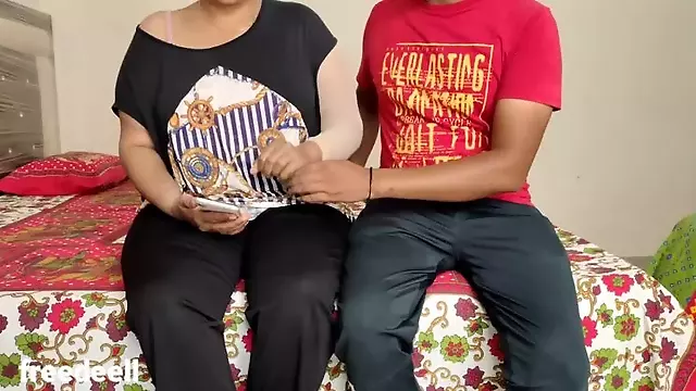 Boyuk Meme Sikmey, Yeniyetmə Böyük Döşlər, Döş, Ana Oqul, Göt, Ana, Hindli Qoca, Hind Big Ass, Pakistan Yeniyetme