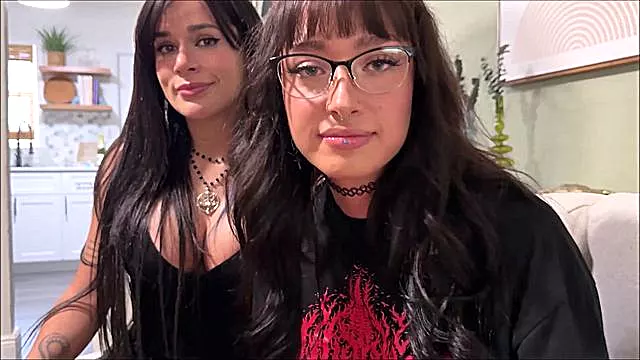 Meeting My Stepsisters Goth Girlfriend - Effy Cutie, Natasha Noel And Alex Adams