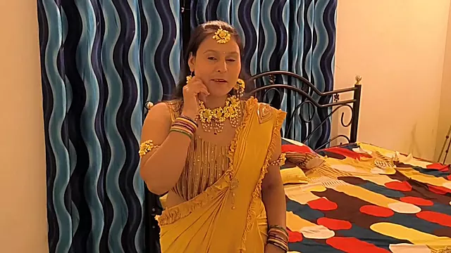 Puja'S Tight Ass Drives Wild Desperate Fuck