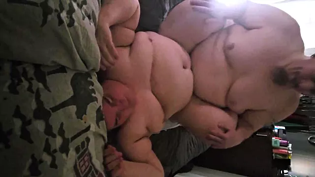 Amatoriale Sesso A Quattro, Cichiona Scopata Forte, Pecorina Creampie, Milf Sborrata Dentro