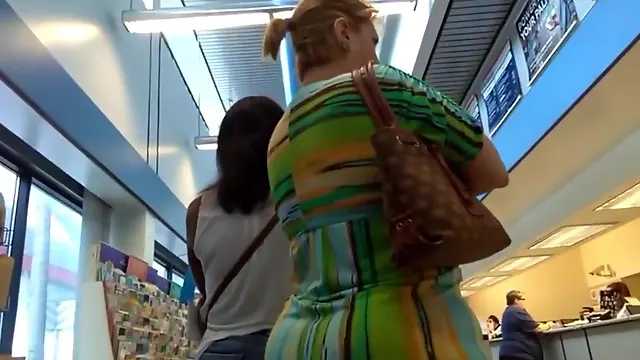 TWO PHAT ASSES