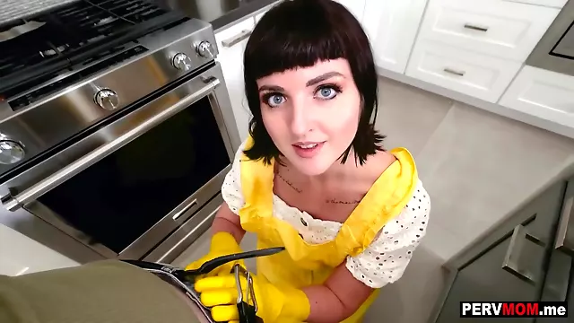 Mom Sucked My Big Cock As A Gift To Me After With Jane Dove