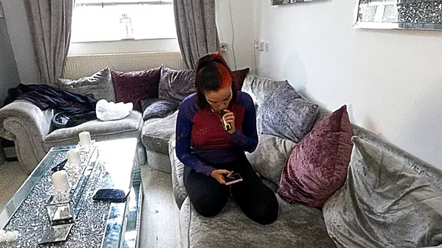 Jennifer Pants Face Sitting 2 (4K)