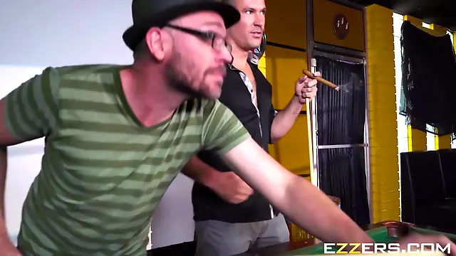 Sladja Amaterka, Babe I Crnci, Veliki Crni Kurac, Velike Guze Tinejdzeri, Tinejdzerke Sise I Velika Bulja