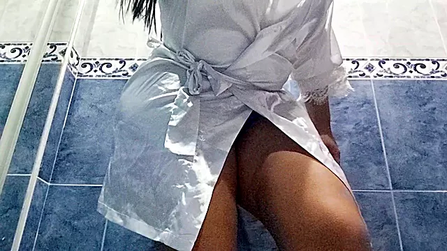 Amatrice Booty, Camera Cachée Amateur, Hôtel Amateur, Voyeur Salle De Bain, Maman Salope Big Booty