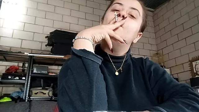 Tetas Grandes Follando, Culo Grande Cara, Tetonas, Fumando Cigarrillos, Culos Profundos, Tetas Pequeñas