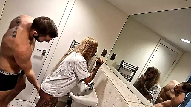 Novia Amateur, Madre Amateur, Sexo Duro A Tetonas, A 4 Patas, Sexo Duro, Mucho, Auto Cogida, Milf Coño Grande