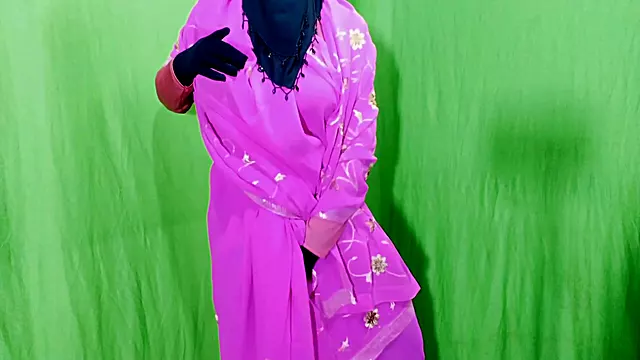 Indian Beautiful Hijabi Muslim Couple Thirsty For Fuck