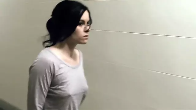 Good Neighbours (2010) Emily Hampshire