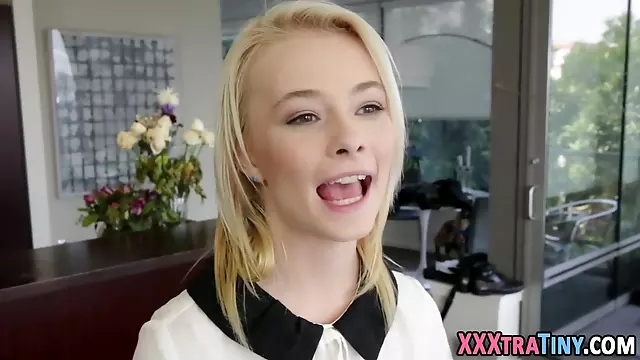 Tiny blonde gets creamed