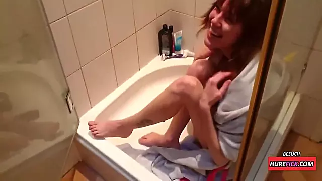 Bắt Gặp Teen, Sex Vắt Sữa Cặc Ông Young, Cắt Bỏ Dương Vật, Nữ Cute Xuất Tinh, Teen Vo Tội