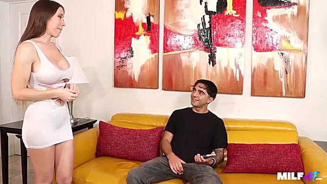 Tit Kurva Čurák, Nadržený Kohout, Obrovsky Penis, Péro, Nadrzena Černovláska, Velke Prsia Maminy