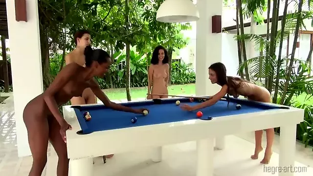 Black Cocok, Si Rambut Coklat Bigtits, Big Tits Tatto, Hot Sex Black Bokong, Langsing Dan Cantik
