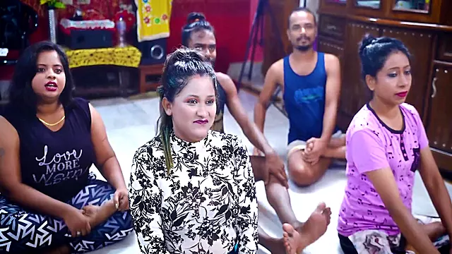 E Altyazi, Hint Desi, Üçlü Classic, Hint, Yoga Porno, Mya Gets, Yaşlı Hintli, Yoga Hocam Sikti, Yaşlı Porno