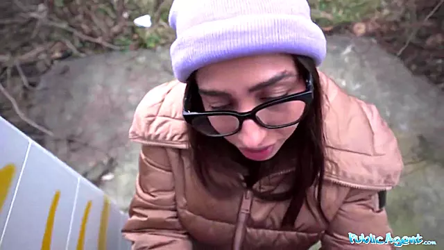 Ale Danger - Demonstrating How Far She Can Deepthroat A Big Fat Cock