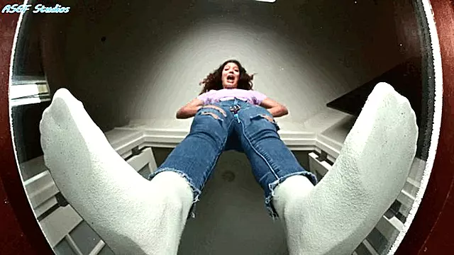Fiery Italian Goddes makes you smell her socked foot!! - MOV