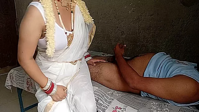 Tamil Bhabhi Gives Me Satisfaction During Sex