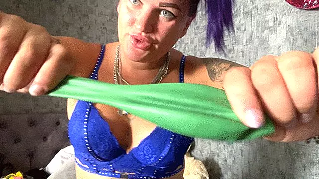 girl in lingerie b2p green tuftex balloon