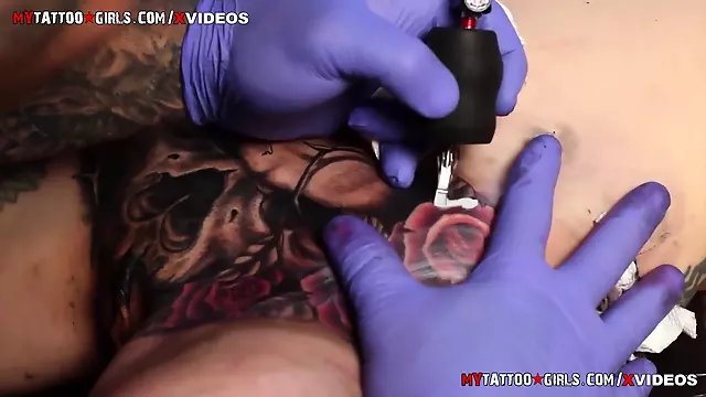 Pantat Memek, Membuat Tato Di Vagina, Orambut Ccklat Pujit Cantik, Memek Mulus, Rambut Coklat Memek