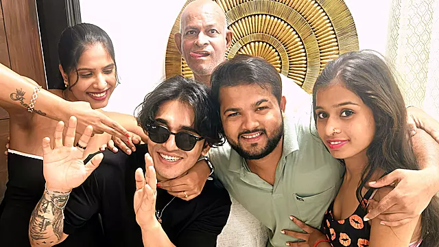 बड़ा लंड भयंकर चुदाई, बूब्स के बीच मै लंड, देसी बडा लंड, देसी, सामूहिक चुदाई, इण्डियन गैंगबैंग