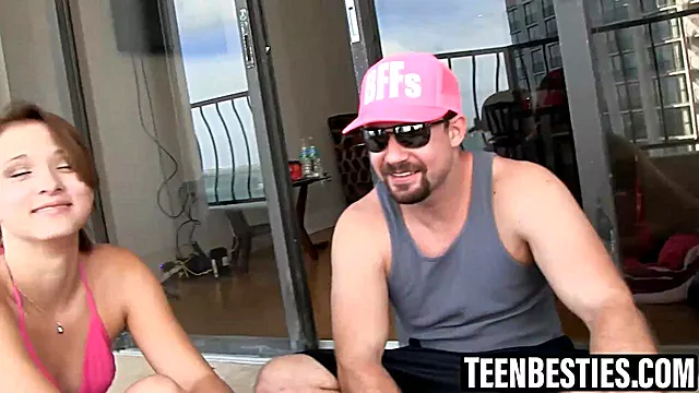 Velike Picke Babe, Svršavanje Teen, Kurac Među Sise, Drkanje Picke Prstima, Gruba Redaljka