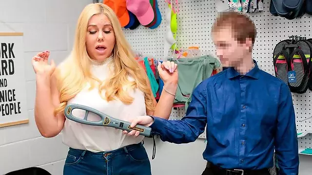 Blowjob Primer Plano, Pechugonas En Lenceria, Rubias Hermosas, Mamada A 4 Patas, Tetas, Misionero Tetas Naturales
