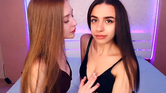 Lezbejke Sise, Crnke Sisate, Ruske Lezbejke, Velike Sise Rusi, Amateur Brinete, Sisate I Seksi