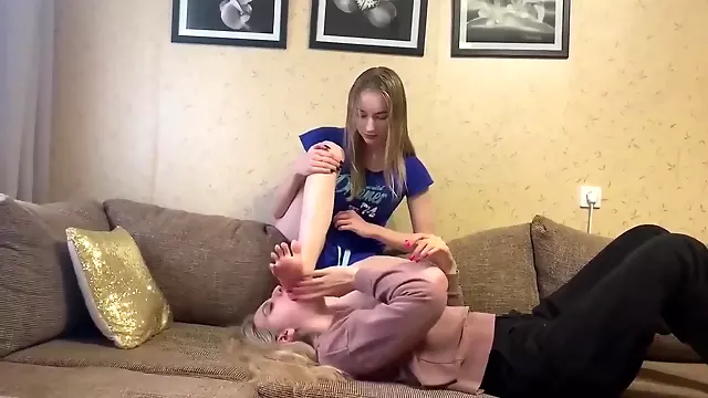 Feet Amaterke, Amateri, Plavusa, Fetis, Plavuše Lezbejke, Fetis Na Stopalu, Fetish Lezbe, Stare Foot Fetish