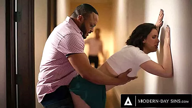 पकडे जाने पर, लंड, मुर्गा सवारी, गंदा, सामूहिक चुदाई, भयंकर चुदाई, खड़े खड़े, लंड भयंकर चुदाई, कठोर चुदाई