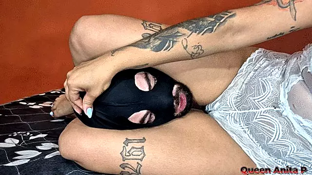 Sezeni Na Obličeji Svázaný, Svázaný Fetish, Svázaný Otrok, Svázaná Černovláska, Dominy Otroci