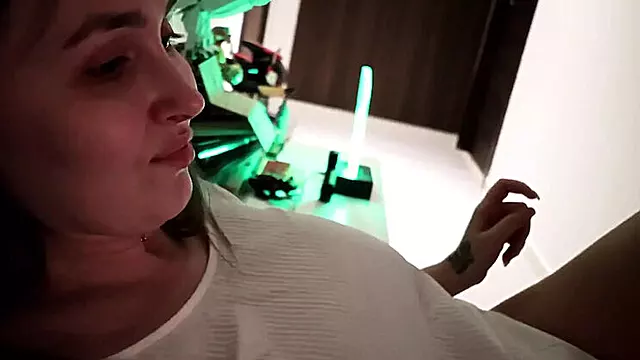 Amateur Cumshot, Amatoriale Russia, Sborra Calda Sul Seno, Bella Donna Matura, Belle Tette