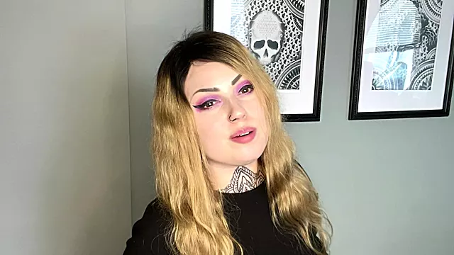 Dominas Amateur, Transexuales Amateur, Humilladas Amateur, Solitario Amateur, Tatuada Amateur