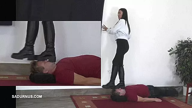 Under the feet of Mistress Natasa mp4 Picture in picture Boot