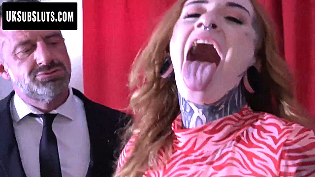 Babe Analfick, Hure Anal, Babe Gefesselt, Hart Gefesselt, Kehlendick, In Kehle Abspritzen, Headshaving