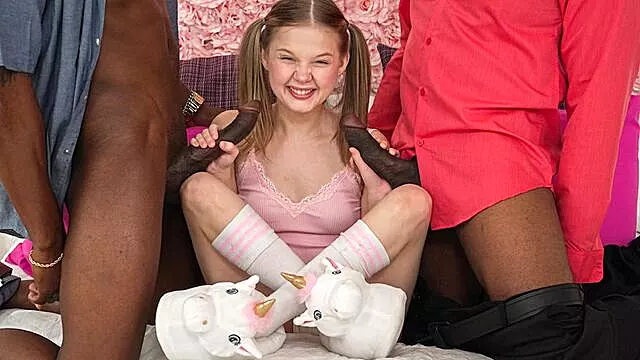 Stor Pik Anal, Sort Anal, Små Sorte Bryster, Sorte Teen Store Bryster, Sorte Bryster, Blowjob