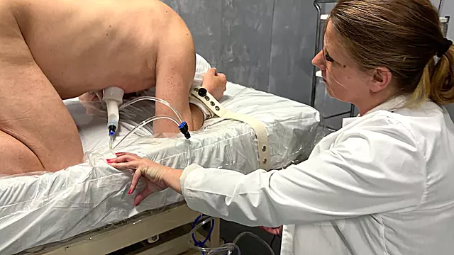 Amanta Amator, Clizma Doctor, Doctor, Clisma La Spital, Stapana Femdom, Doctorite
